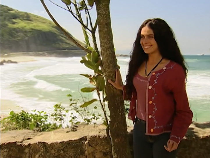 Jade at Prainha before meeting Lucas