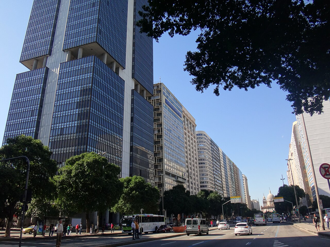 Central Bank of Brazil headquarters on Avenida Presidente Vargas in downtown Rio de Janeiro