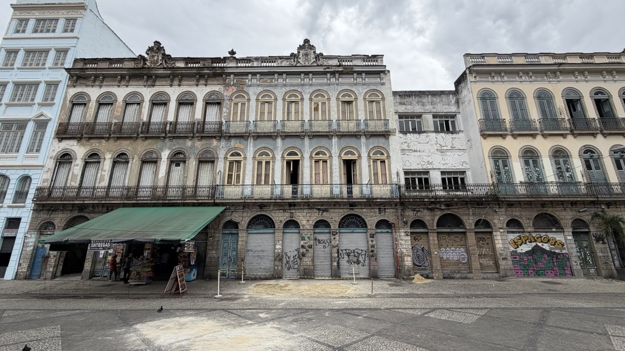 Gafieira Estudantina Musical - vista geral da fachada historica, Praca Tiradentes, Rio de Janeiro