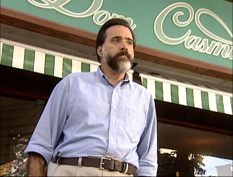 Miguel's Dom Casmurro bookstore