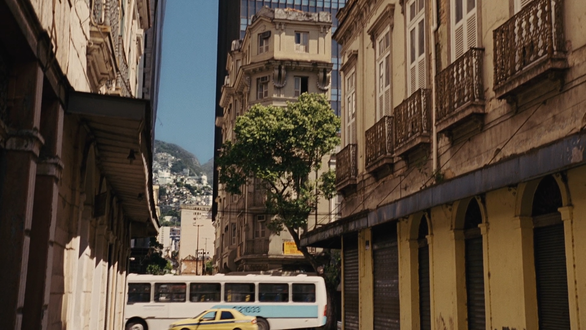 The Banco Central office building is introduced in Fast Five (2011)