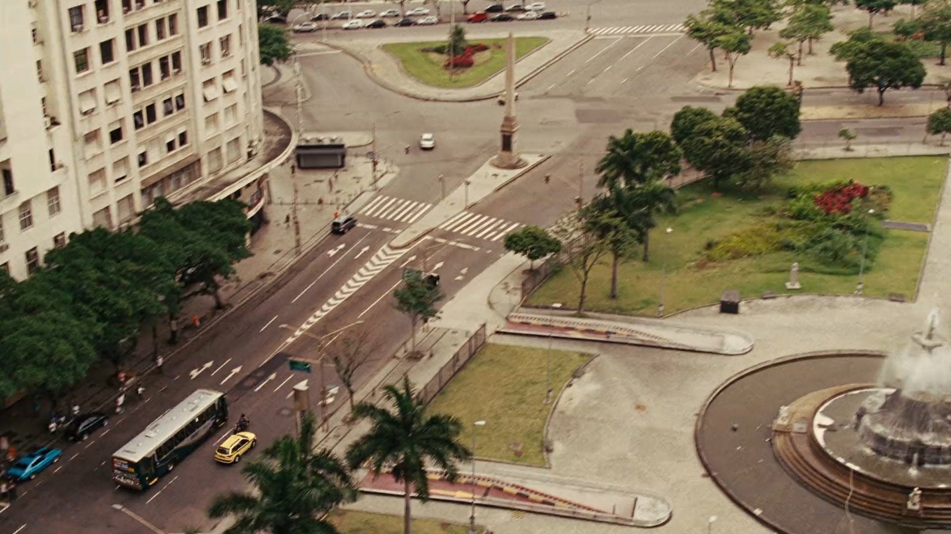 Fast Five: aerial view of Floriano Square in Cinelandia