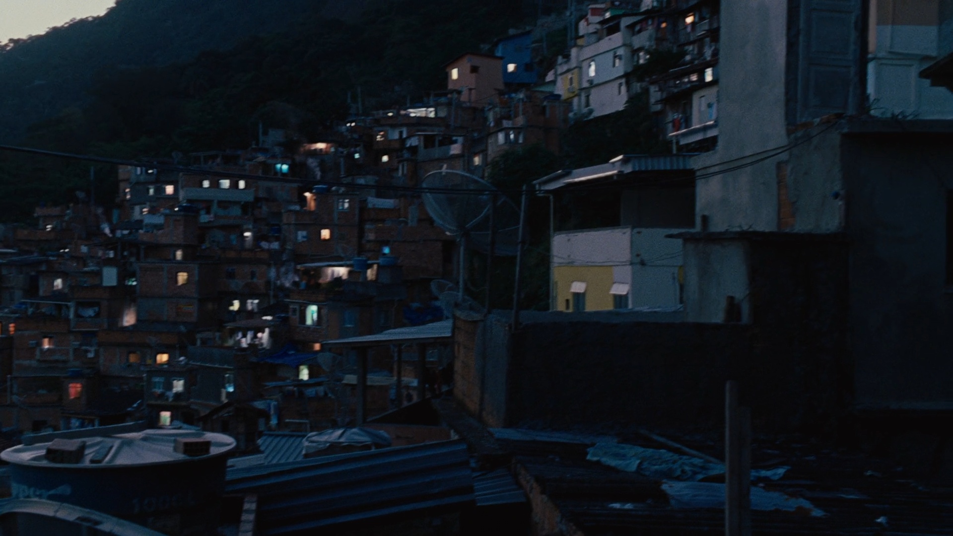 Night view of Santa Marta in Fast Five